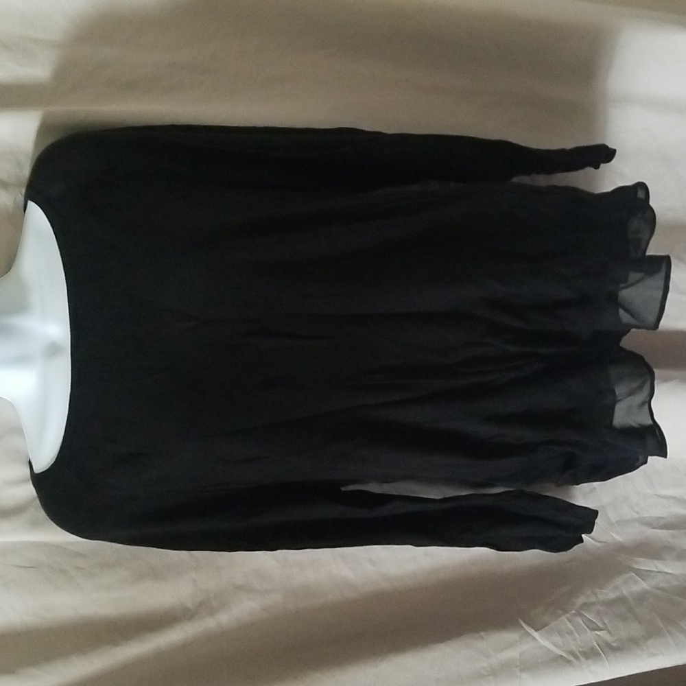 Dkny long sleeve sweater never worn